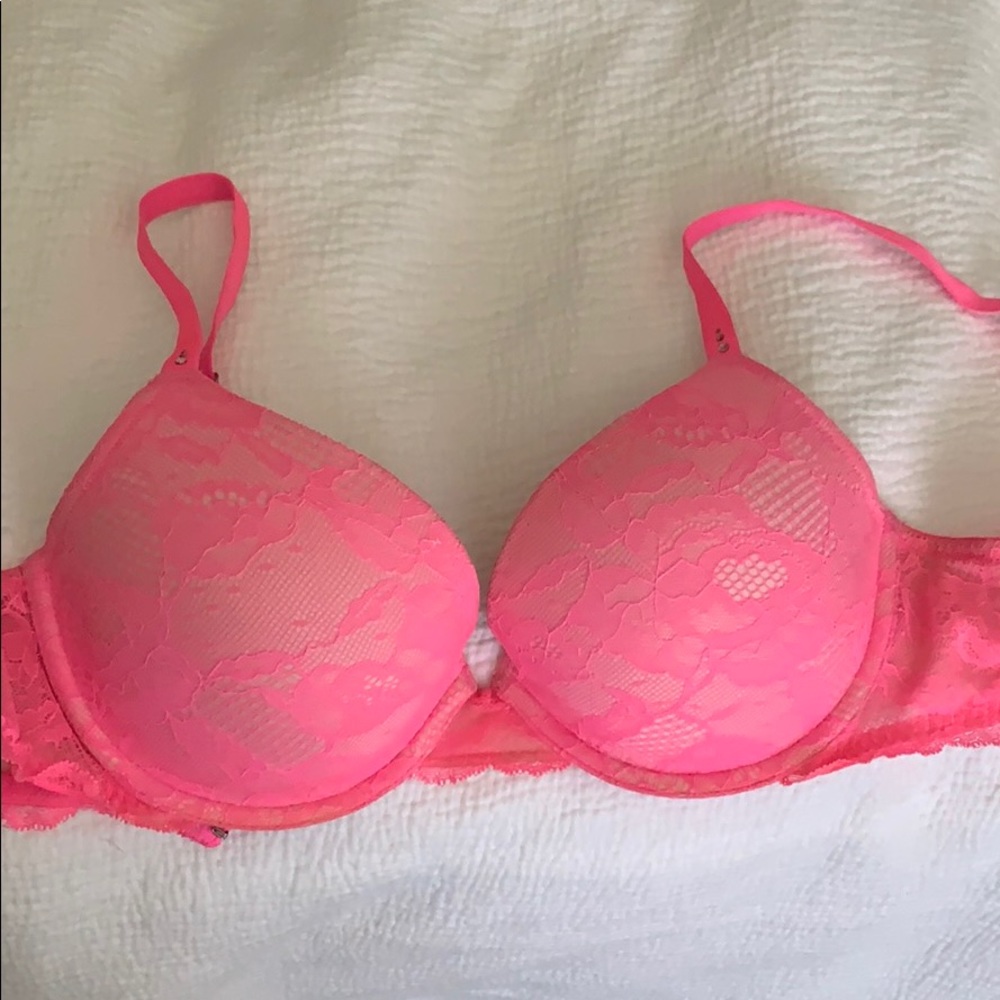 Victoria’s Secret Biofit neon pink bra w/ lace 36C